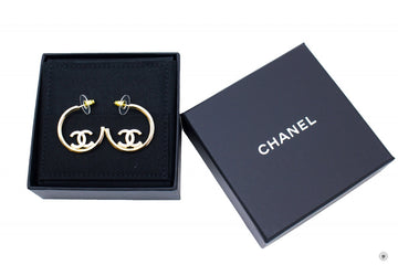 Top Quality Chanel AB8130B07818 Hoop With CC Logo  Gold / NH237 Metal 2.5X2.5 CM Earrings
