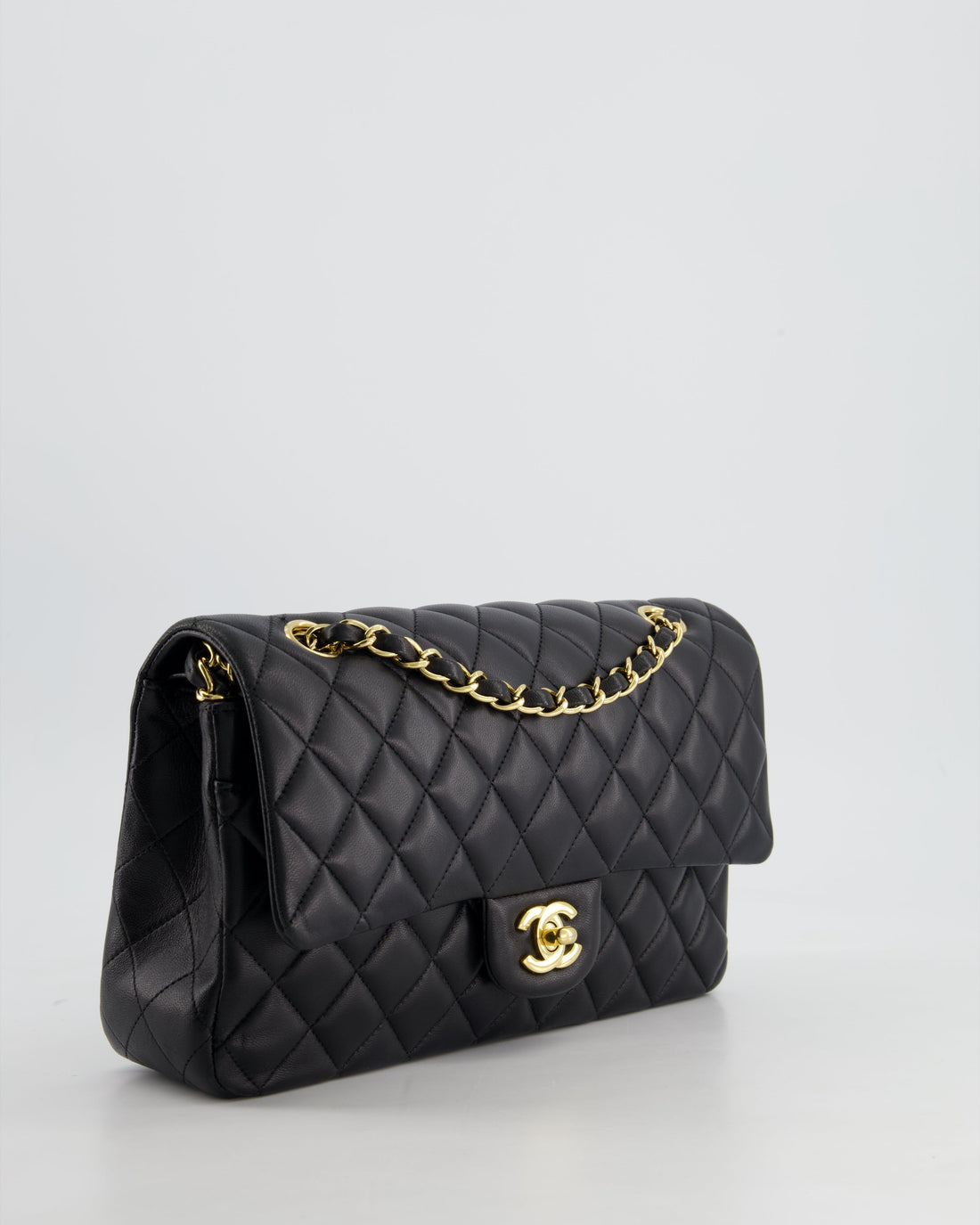 Top Quality Chanel Medium Black Classic Double Flap Bag in Lambskin Leather with Gold Hardware