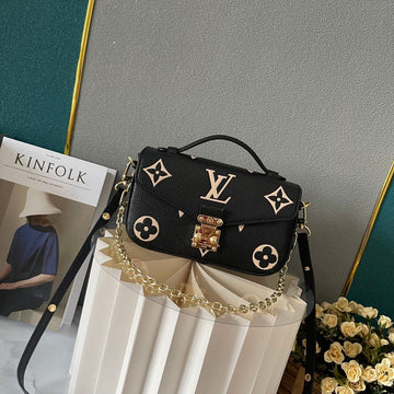 Elite Carryalls