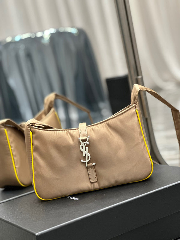 Beaunoirr - Yves Saint Laurent - Bags - 163