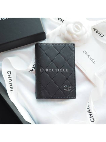 CC logo men s card wallet all black AP3822 Chanel