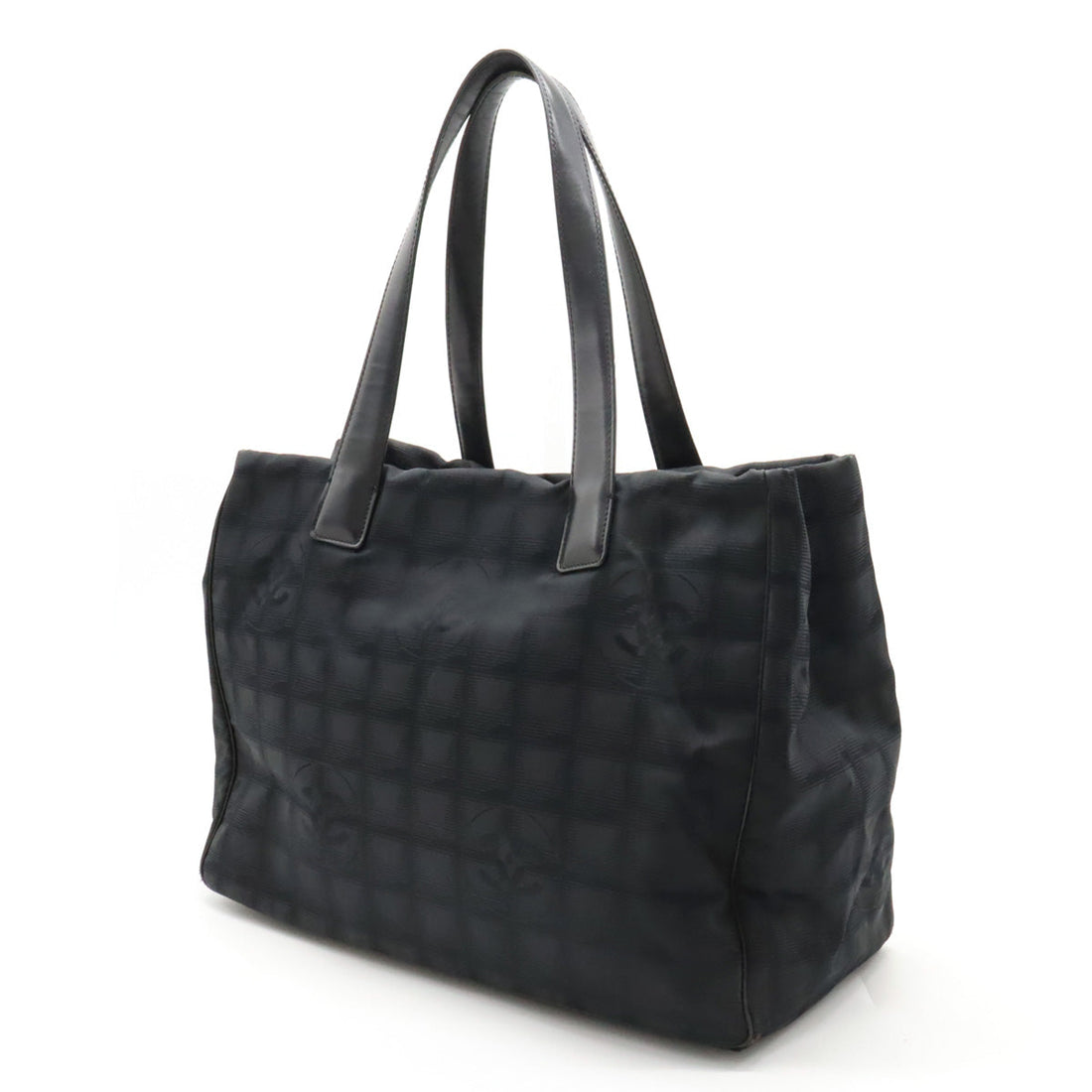 New 1:1 Rep Top Quality Chanel NEW LABEL LINE Tote MM TORTE BAG Nylon  Black Black Gold  A15991