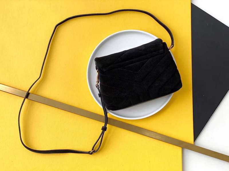 Yves Saint Laurent - Bags