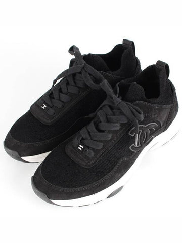 CC logo knit cruise sneakers 38 250 Chanel