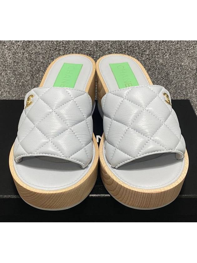 slippers 250 Chanel