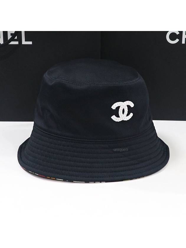 CC Logo Reversible Bucket Hat Black Chanel