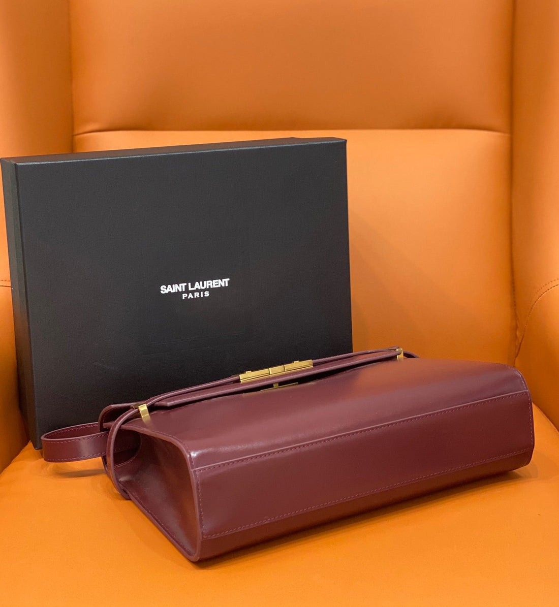 Yves Saint Laurent Manhattan Shoulder Bag Rouge Legion