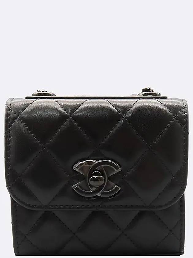 Und crossbody bag Chanel