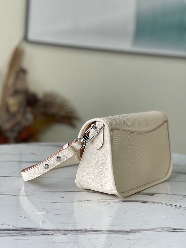 Beaunoirr Lu-Vi bags - 5408