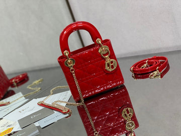 Elite Carryalls