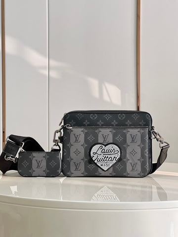 Elite Carryalls