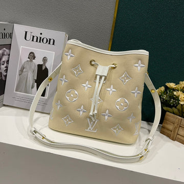 Elite Carryalls