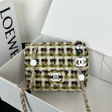 Elite Carryalls