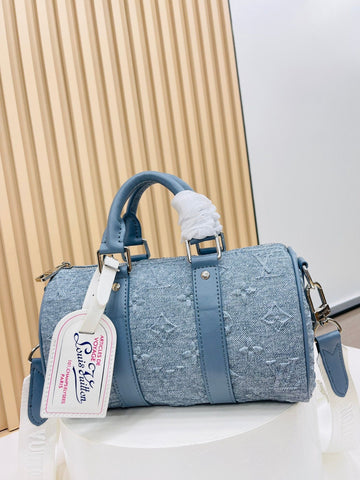 Elite Carryalls