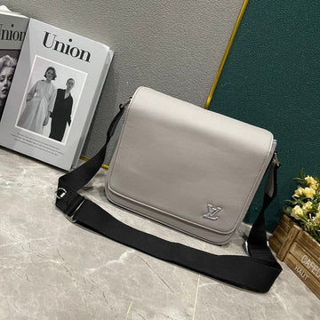 Elite Carryalls