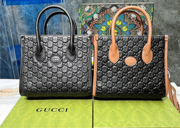 New woman Gucci Handbag