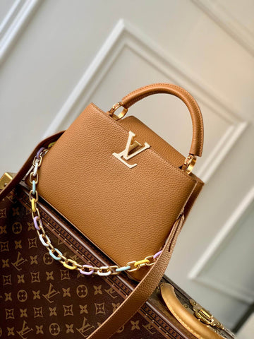 M21798 Capucines PM Taurillon 27cm brown COWHIDE/ 1:1 LEATHER