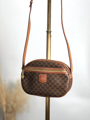 CELINE  Round Shoulder bag Brown New 1:1 832m4p