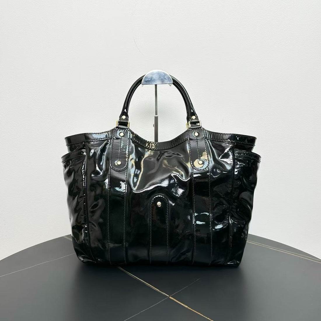 Gucci Black Patent Leather Medium Tote Bag