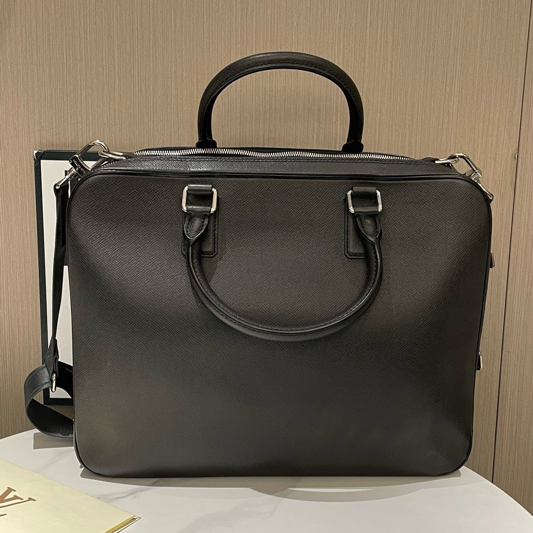 Louis Vuitton Black Leather Briefcase 2011 Medium