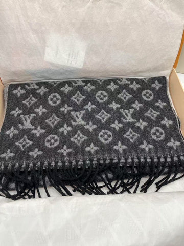 Louis Vuitton Monogram Eclipse Black and Grey Wool Scarf