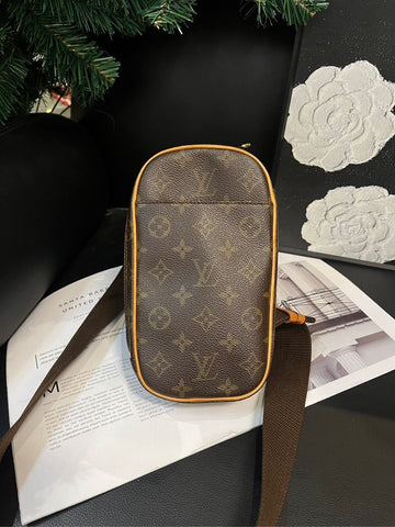 Louis Vuitton Monogram Brown Egg Breast Bag Medium