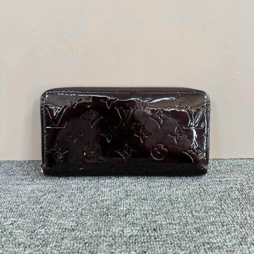 Louis Vuitton Vernis Monogram Cherry Zip Around Wallet Medium
