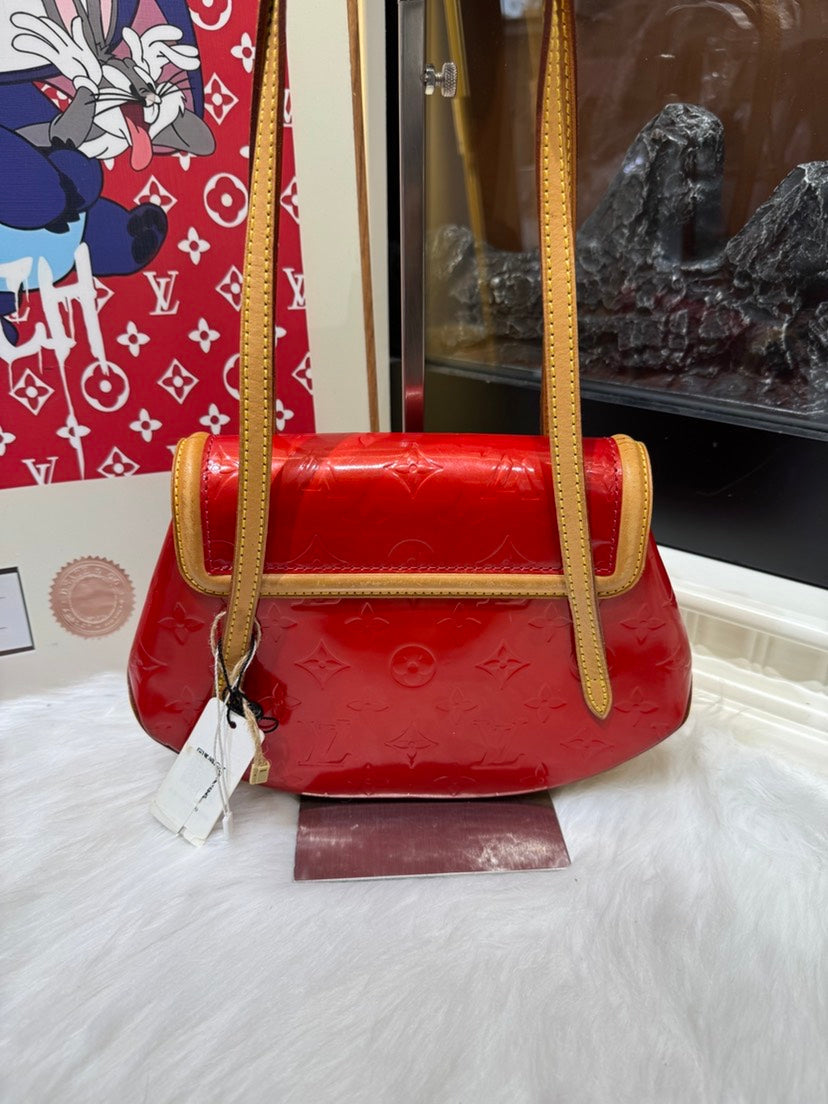 Louis Vuitton Vernis Bedford Red Shoulder Bag