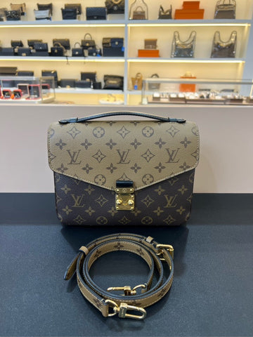 Louis Vuitton Pochette Metis Monogram Handbag