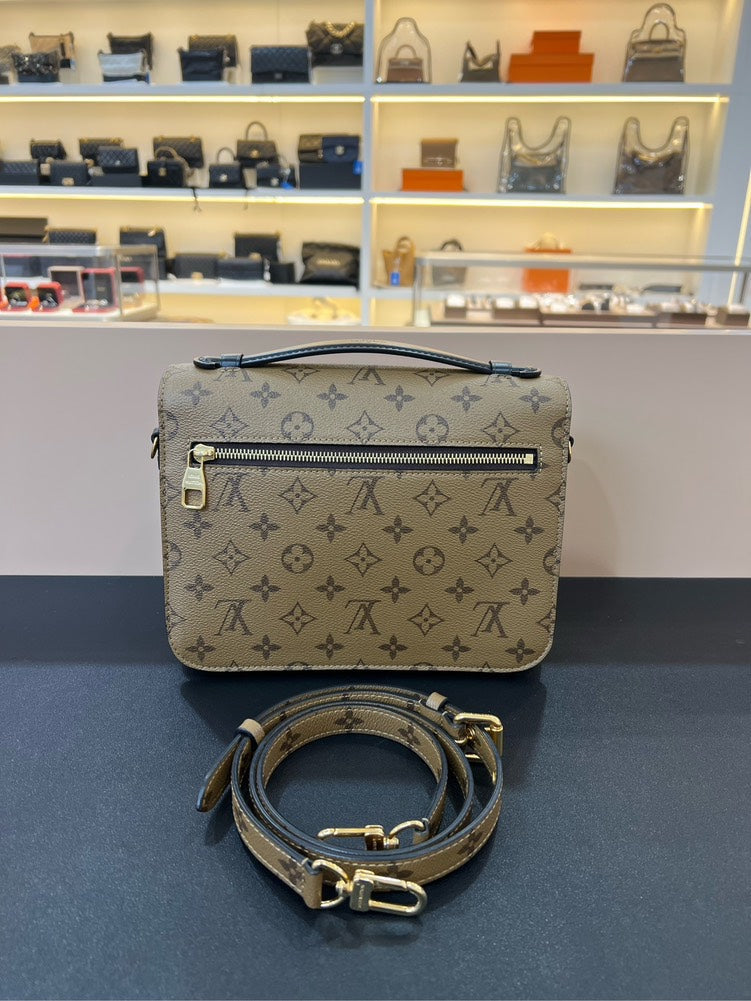 Louis Vuitton Pochette Metis Monogram Handbag