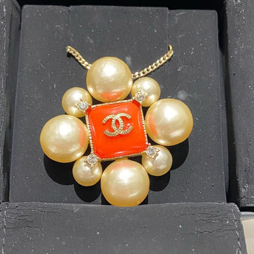 Top Quality Chanel Pearl Orange Enamel Necklace Gold