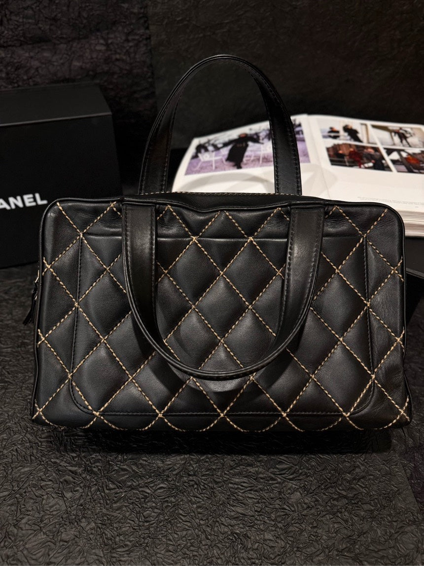 Top Quality Chanel Coco Black Gold Quilted Handbag
