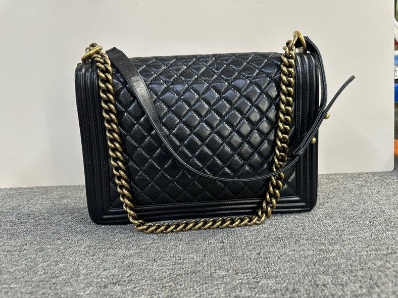 Top Quality Chanel Boy Bag Black Quilted Shoulder Bag