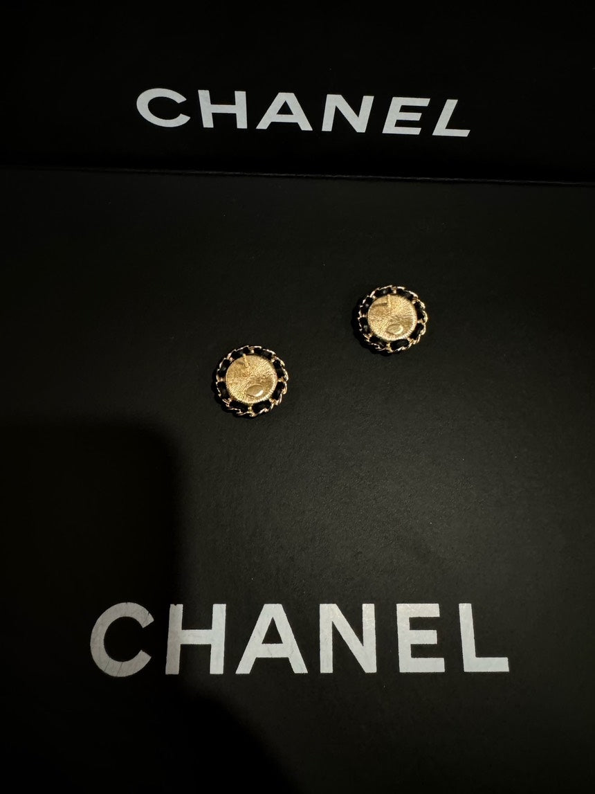 Top Quality Chanel Sunflower CC Pearl Gold Chain Leather Earrings 21k