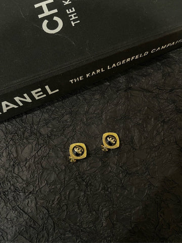 Top Quality Chanel Black Gold Ear Clips Earrings