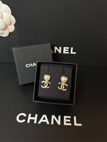 Top Quality Chanel Heart Pearl CC Full Diamonds Earrings Gold