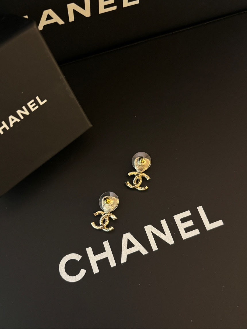 Top Quality Chanel Heart Pearl CC Full Diamonds Earrings Gold