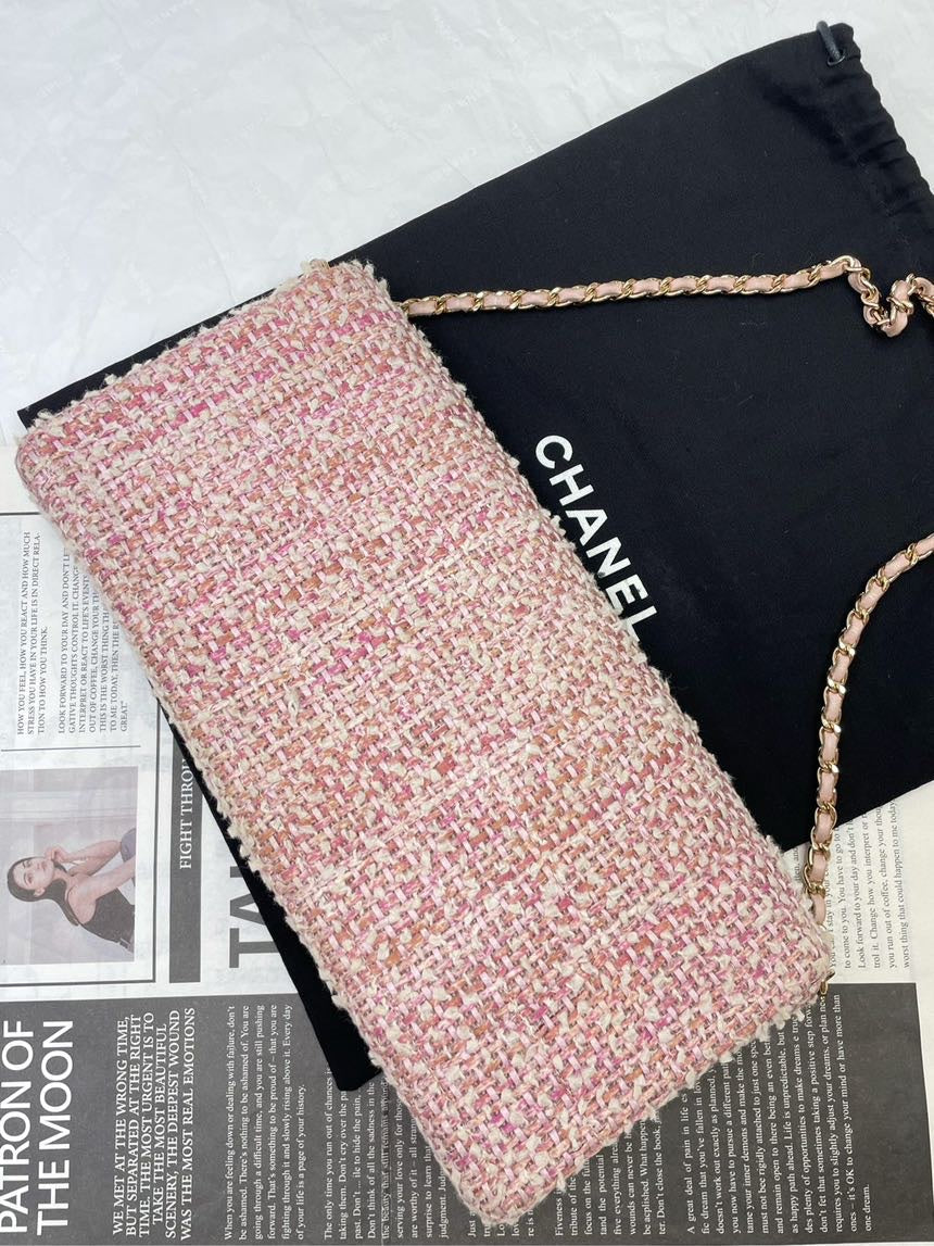 Top Quality Chanel Pink Ice Grid Woolen Shoulder Bag with Card