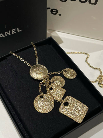 New Top Quality Chanel 21A Coin Plate Necklace Gold Pendant Jewelry