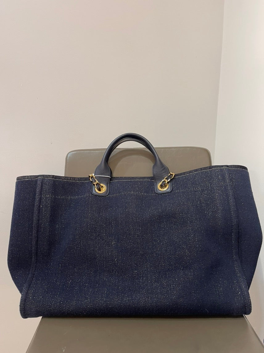 Top Quality Chanel Limited Edition 2019 Denim Tote Bag in Navy Blue