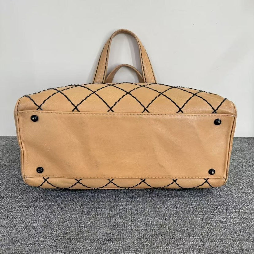 Top Quality Chanel Diamond Quilted Beige Leather Shoulder Tote Bag