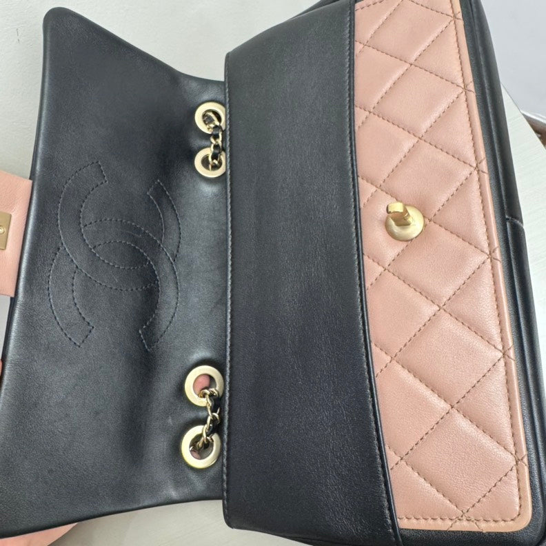 Top Quality Chanel Pink Quilted Flap Bag - Shoulder Bag