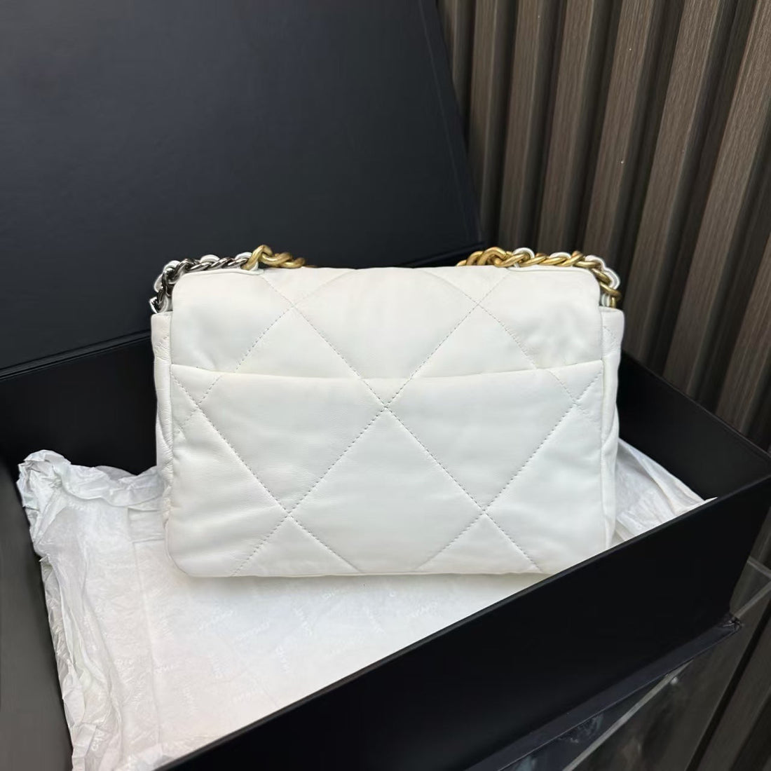 Top Quality Chanel 19 Shoulder Bag White Leather