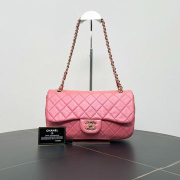 Chanel Classic Flap Bag Pink Quilted Leather Shoulder Bag