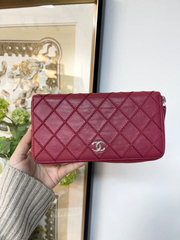 Chanel Red Quilted Wallet with Zipper #5A