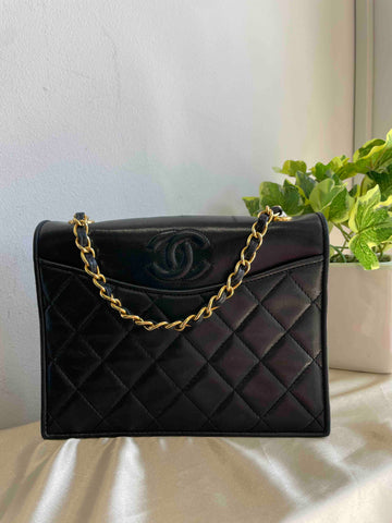 Chanel  Chain Bag Black Leather Shoulder Bag