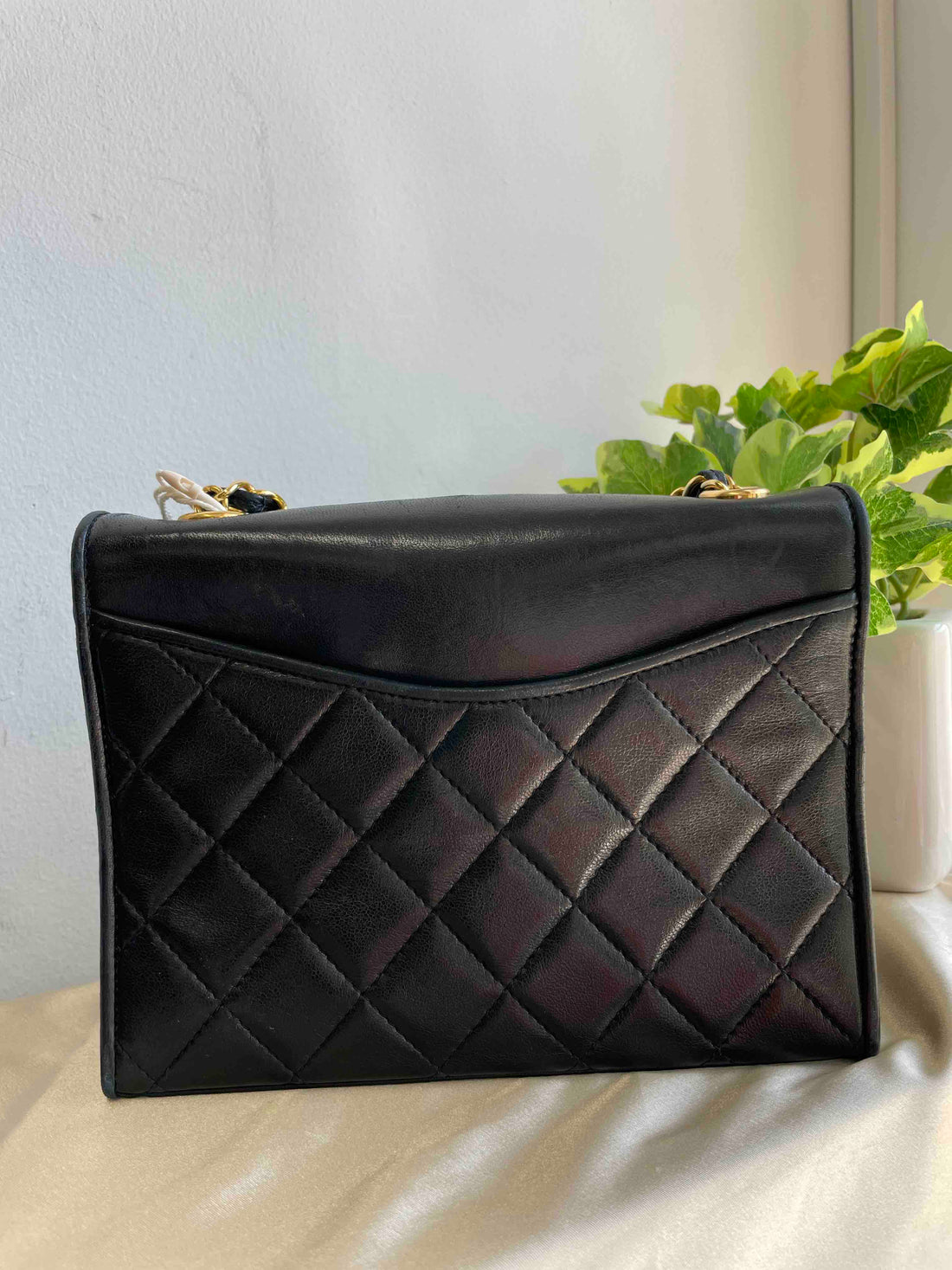 Chanel  Chain Bag Black Leather Shoulder Bag