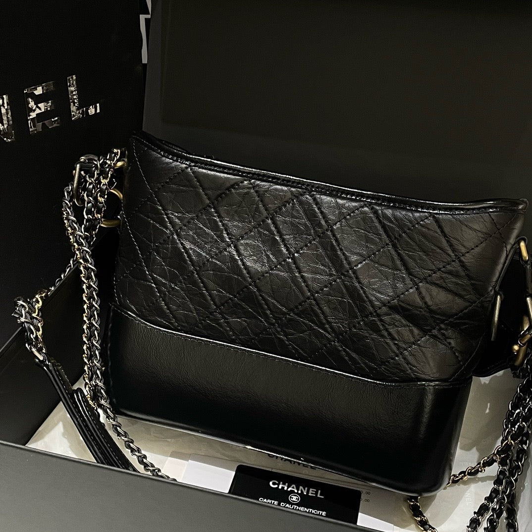 Chanel Gabrielle Bag New Medium Black Shoulder Bag 99% New (2019) #13616