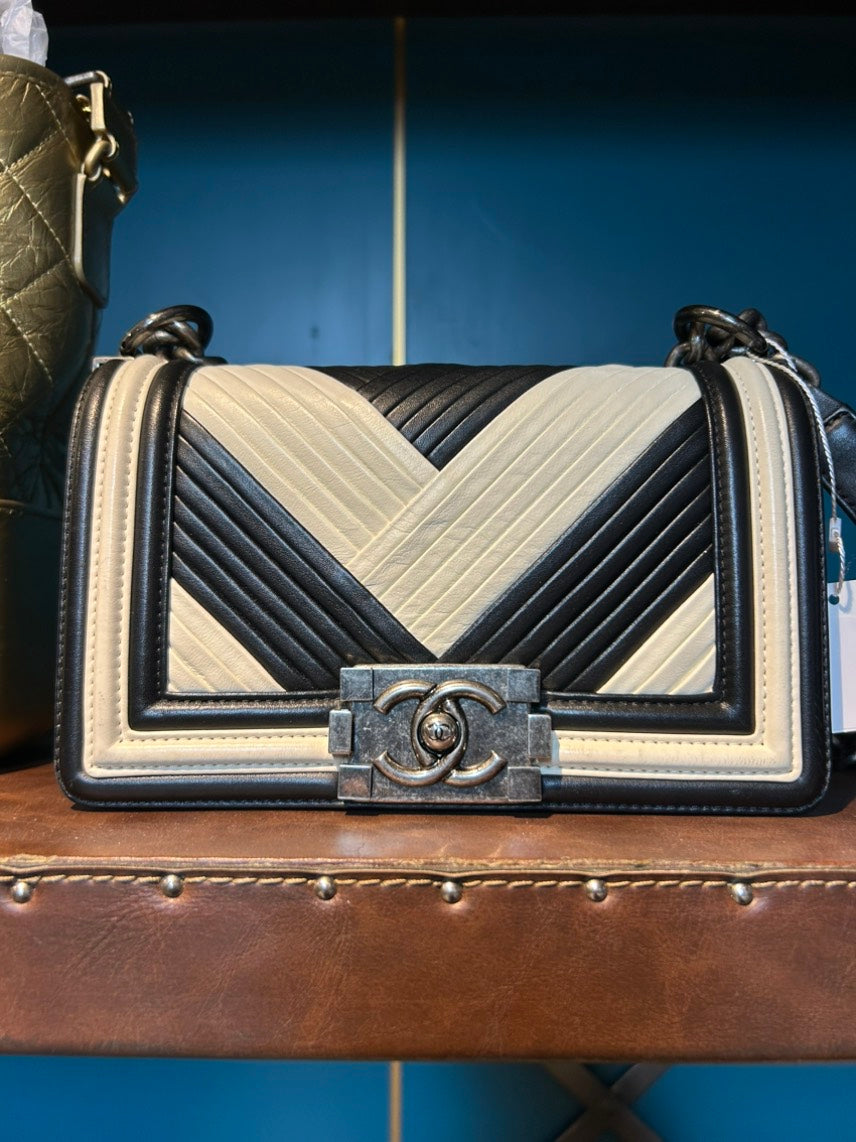 Chanel Boy Bag Black & Beige Leather Shoulder Bag