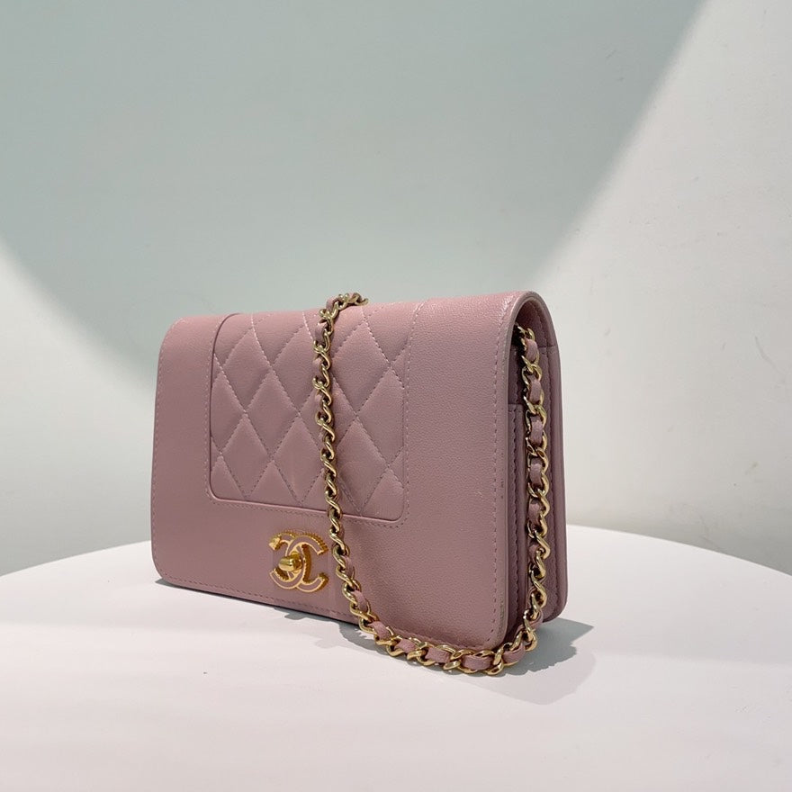 Chanel WOC Bag Pink Leather Crossbody